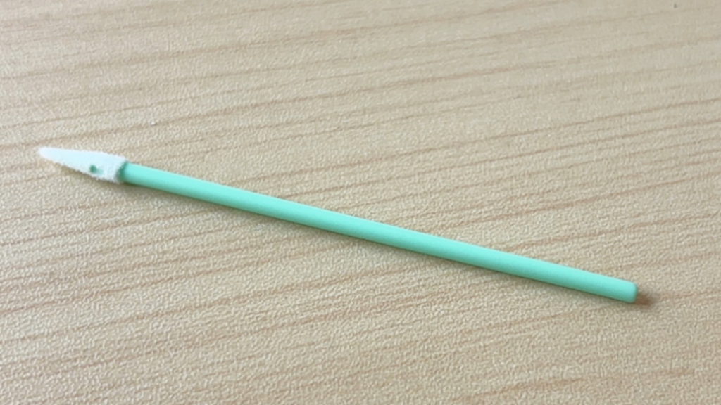 セリアのスティックスポンジ極細を1本全体画像