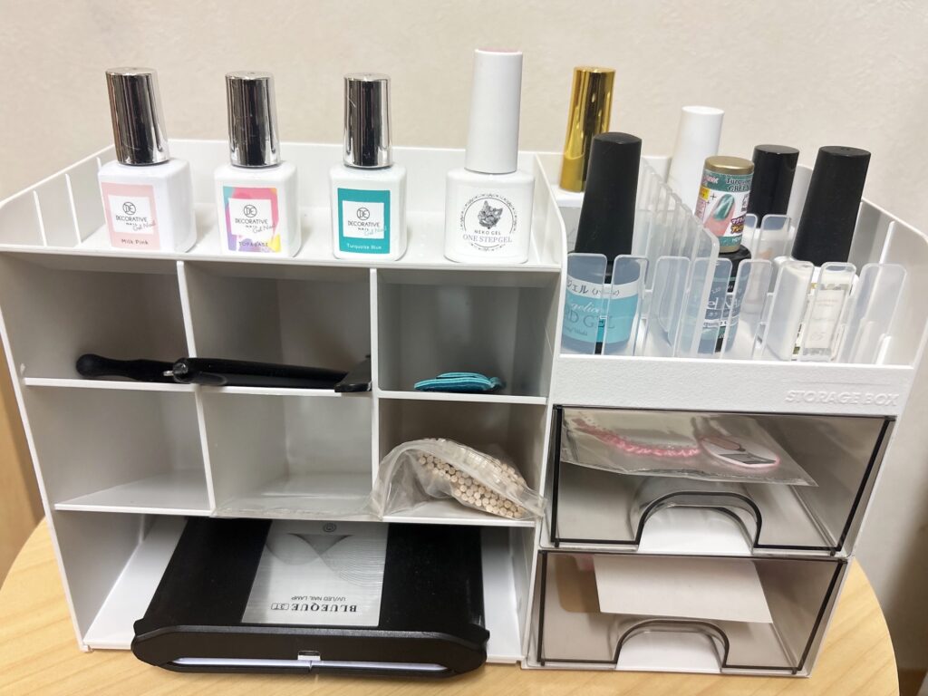 収納引き出しにネイルグッズを収納