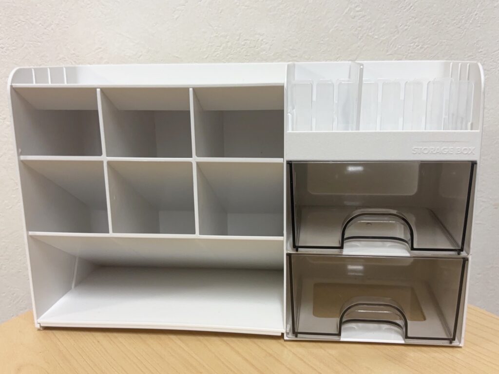 ダイソーの多機能引き出しケースの外観